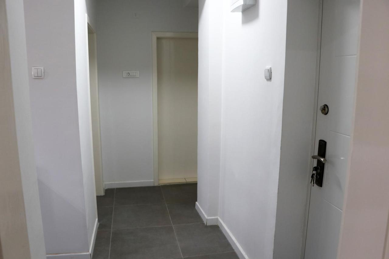 Spacious Modern Apartment Kisela Voda Skopje Esterno foto